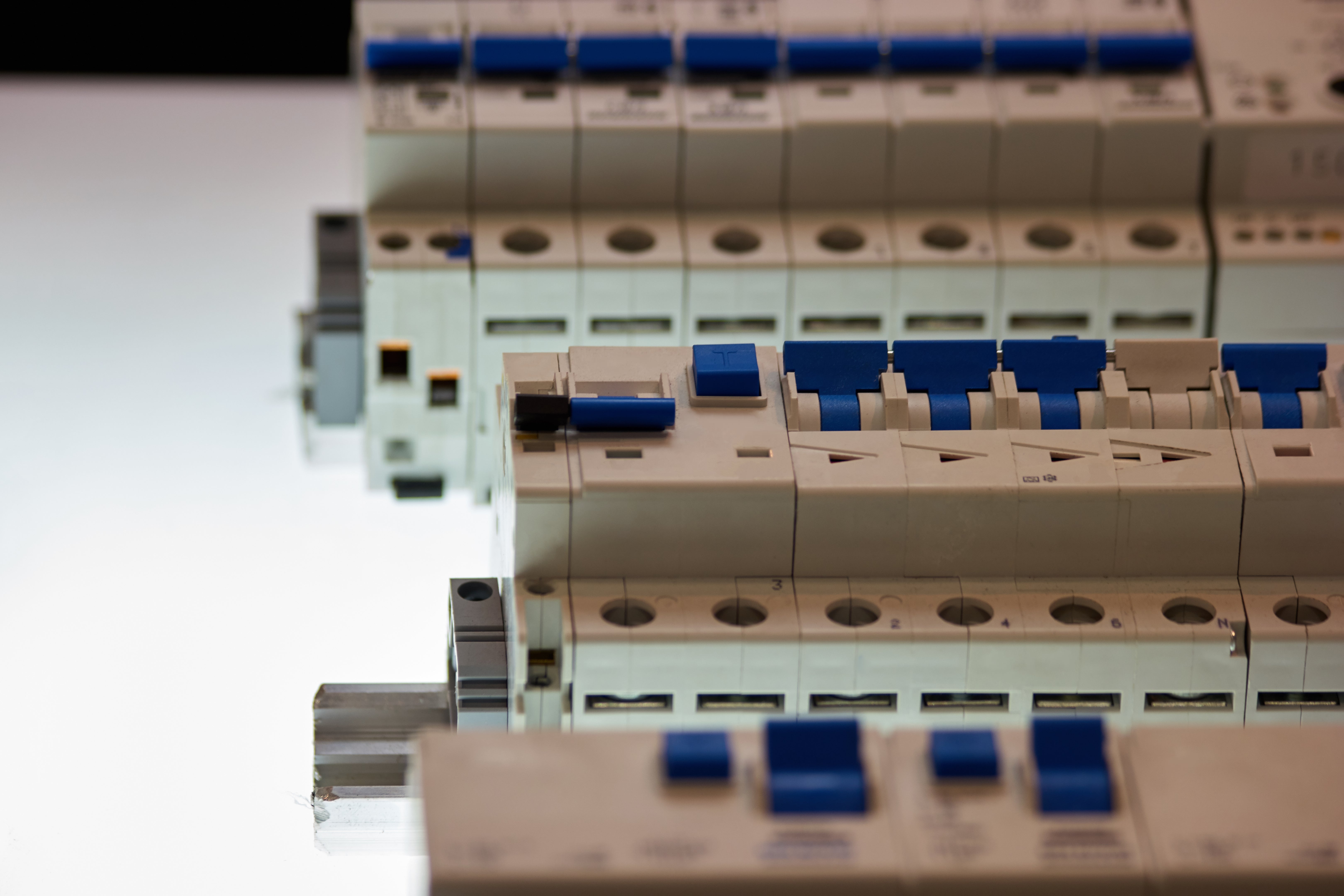Types of Contactors