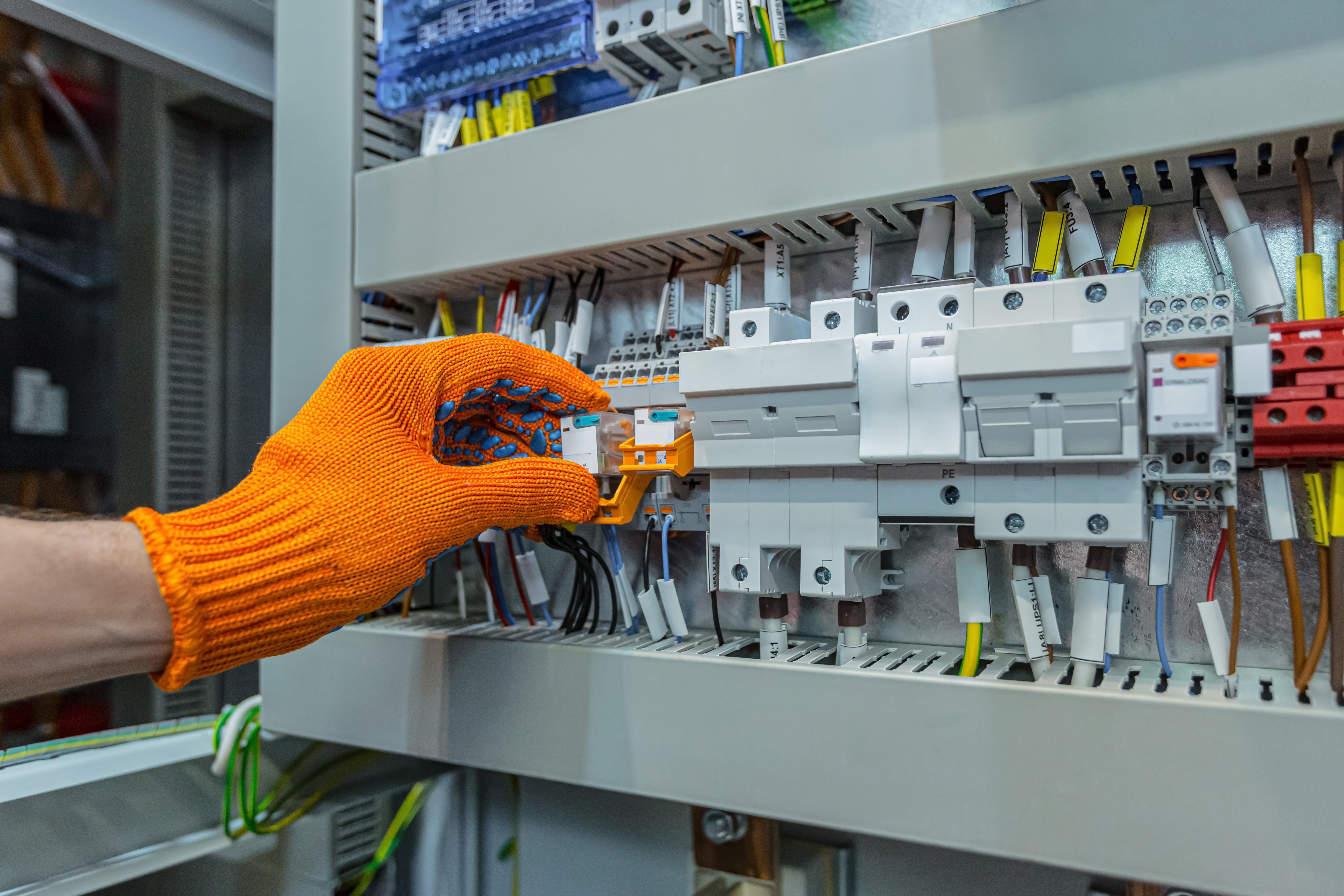 How Contactors work?
